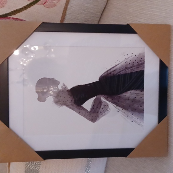 Jessica Durrant-Elegant Framed Fashion Silhouette Art - Picture 4 of 4